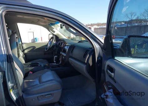 2008 Toyota Sequoia Limited 5.7L V8 from USA, damaged, VIN 5TDZY68A38S002141